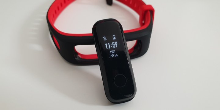 Review: Honor Band 4 Running, una pulsera fitness con la resistencia por bandera