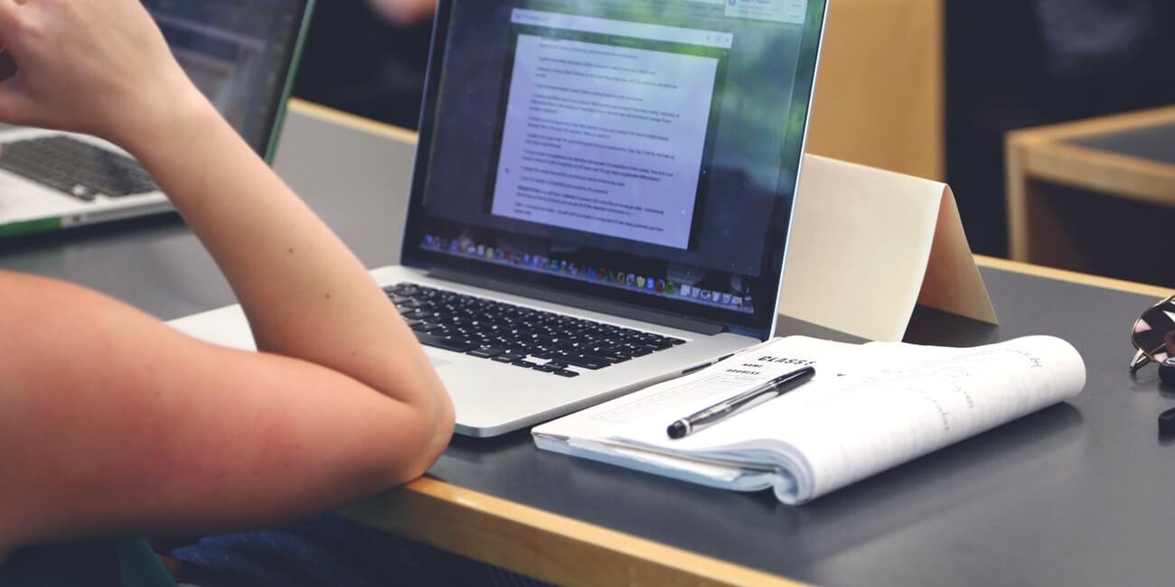Apruebatodo, la polémica web para encargar trabajos universitarios