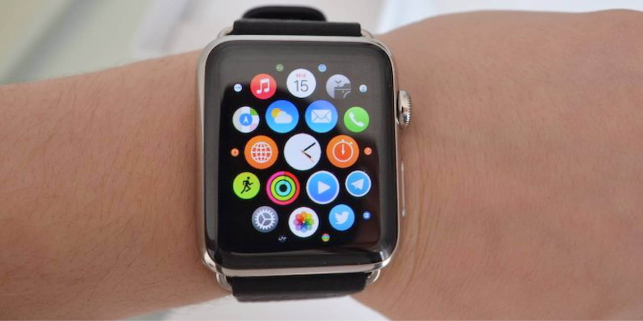 apple-watch-42-mm-1300x650
