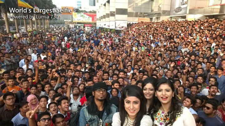 Nokia Lumia 730 captura el selfie más grande del mundo