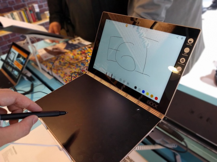 Imagen - Yoga Book y Yoga Tab 3 Plus, las nuevas tablet de Lenovo con Windows y Android