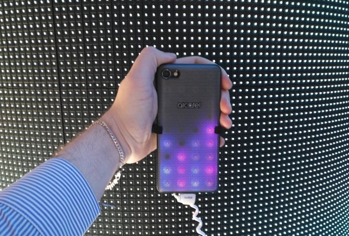 Alcatel presenta los nuevos A5 LED, A3 y U5