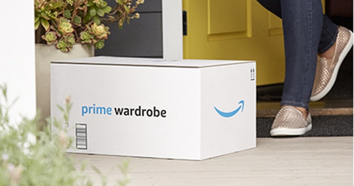 Amazon te permitirá pedir ropa para probártela y pagar solo por la que te quedes