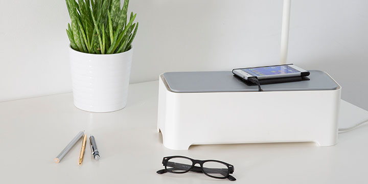 Curver E Box permite organizar los cables al tiempo que carga tu móvil