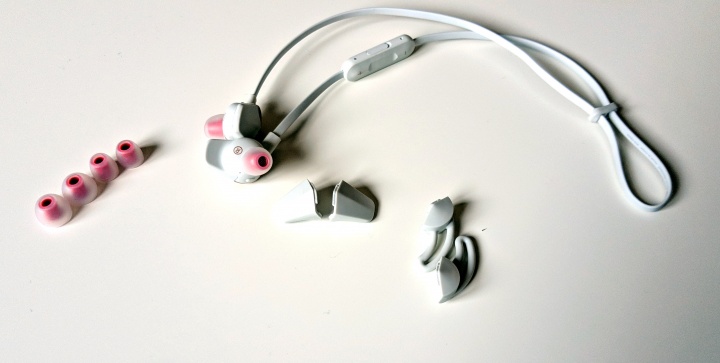 Imagen - Review: Fitbit Flyer, unos auriculares inalámbricos mimados en todos sus detalles