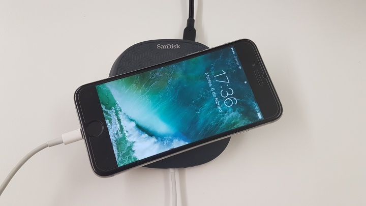 Imagen - Review: SanDisk iXpand Base, copias de seguridad de iPhone mientras se carga