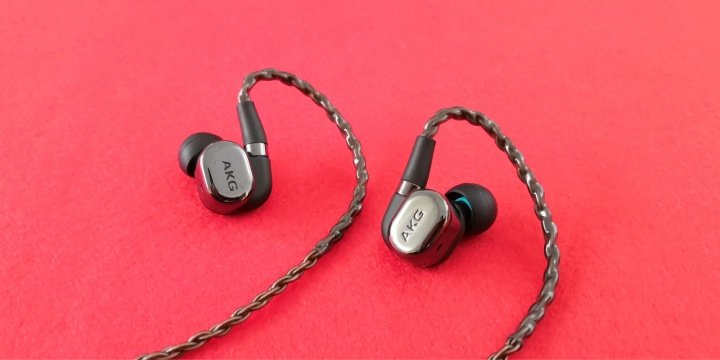 Review: AKG N5005, unos auriculares premium para los puristas del audio