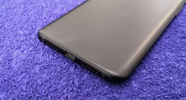 Imagen - Review: OnePlus 6T, lector de huellas en pantalla y mini notch para un móvil detallista