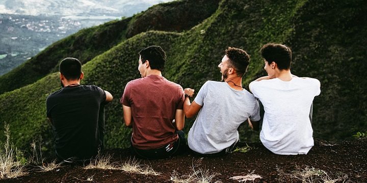 GenFriends, una app estilo Tinder para conocer gente al viajar