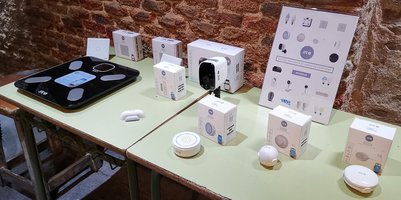 SPC amplía su SmartHome con cámaras, interruptores, sensores y una báscula inteligente