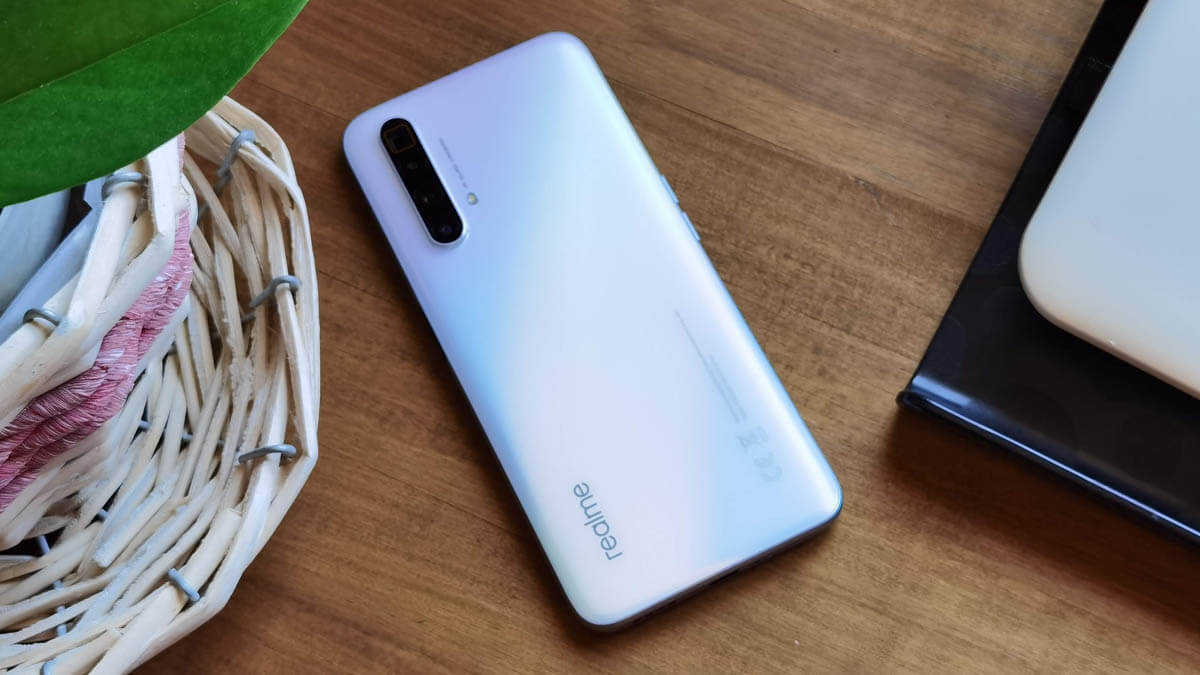 Review: Realme X3 SuperZoom, el intento de conquistar la gama alta a 120 Hz y 60 aumentos