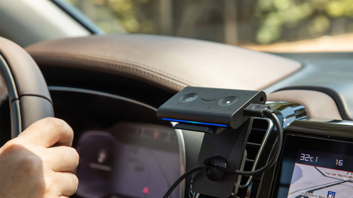 Amazon Echo Auto: así puedes hacer tu coche inteligente con Alexa