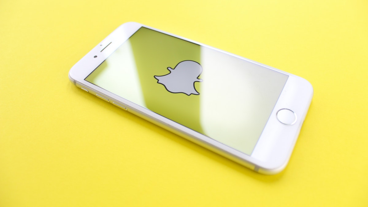 Snapchat copia a TikTok: permitirá añadir música a los vídeos