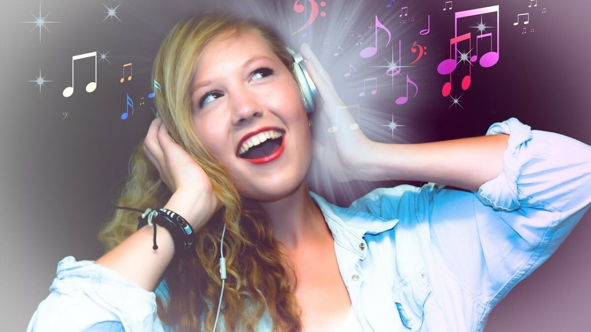 Wombo AI, la app para hacer cantar fotos