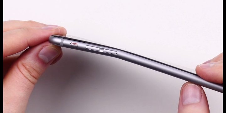 Apple muestra cómo comprueba que el iPhone 6 no se dobla