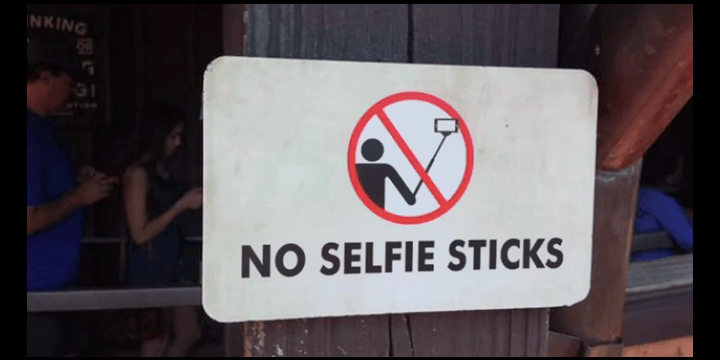 Disney prohibe los palos selfies en los parques temáticos