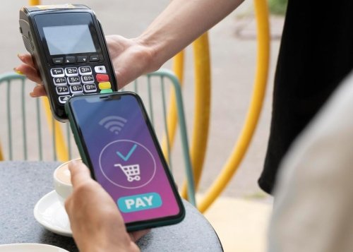 iPhone, bienvenido a 2024: ya puedes usar su chip NFC más allá de Apple Pay