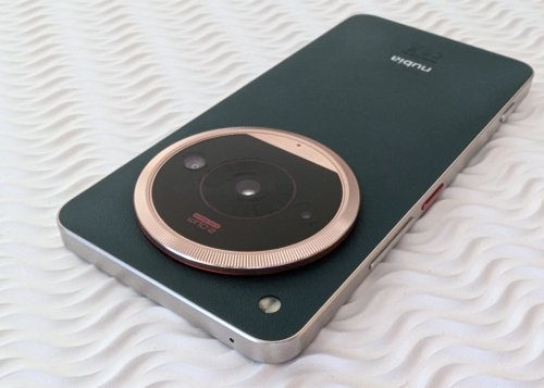 Review: Nubia Focus 2 Ultra sorprende con ideas propias y un diseño cuidadísimo
