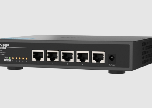 El QSW-3205-5T de QNAP es el switch 10GbE perfecto para potenciar las redes: pequeño, silencioso y asequible