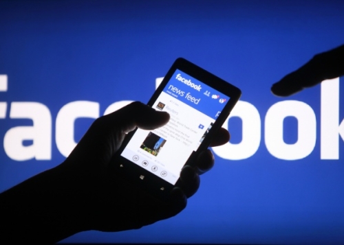 Cómo ocultar la última conexión en Facebook