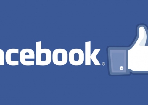 Facebook añade una flor violeta como reacción por el Día de la Madre