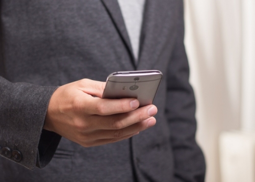 RCS, el WhatsApp de los operadores, saldrá en verano