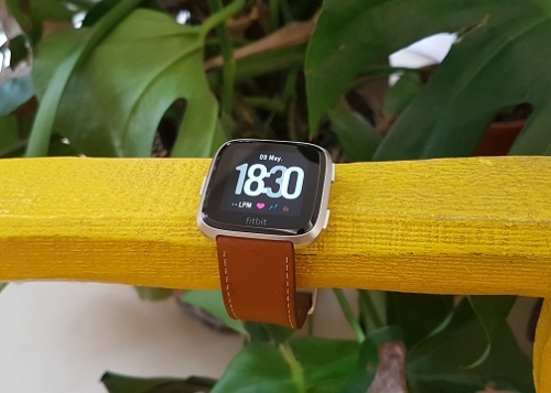 Review: Fitbit Versa, un smartwatch deportivo con un buen diseño