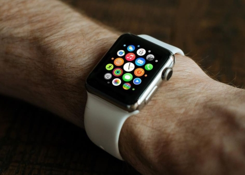 Apple Watch Series 8 Pro será una versión más resistente para el deporte de aventura