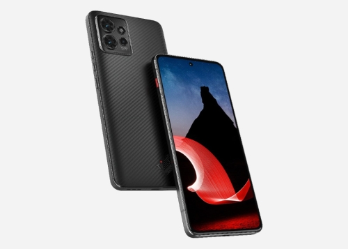 ThinkPhone de Motorola es oficial: el móvil que recoge el legado de los míticos portátiles ThinkPad