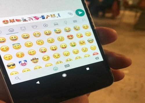 Cómo poner símbolos y signos en WhatsApp