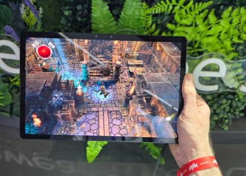 Nubia Pad 3D II mejora su efecto 3D sin gafas y añade 5G: así es la tablet más sorprendente del MWC 2024
