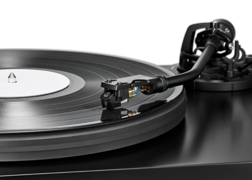 El nuevo tocadiscos de Audio-Technica ofrece toda la pureza del sonido analógico a los amantes de los vinilos