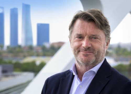 "Tenemos que humanizar la IA": entrevista a Alberto Ruano (Lenovo)