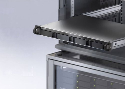 Pequeño, asequible y con velocidad 10 GbE: el último NAS en rack de QNAP es perfecto para las pymes