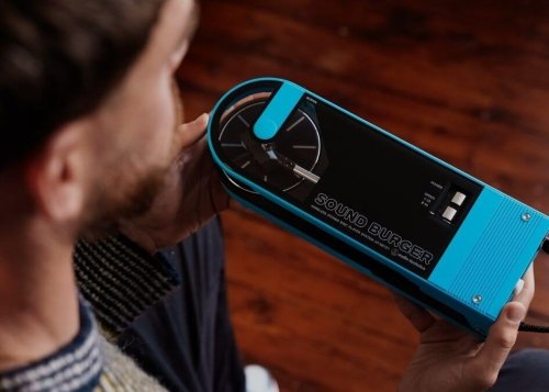 El tocadiscos que cabe en cajón ahora es incluso más colorido: el icónico Sound Burger de Audio-Technica