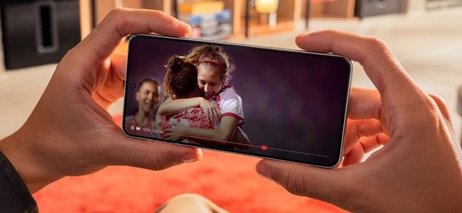 Brutal en batería, potencia y pantalla: así es el nuevo Motorola Edge 70 Max