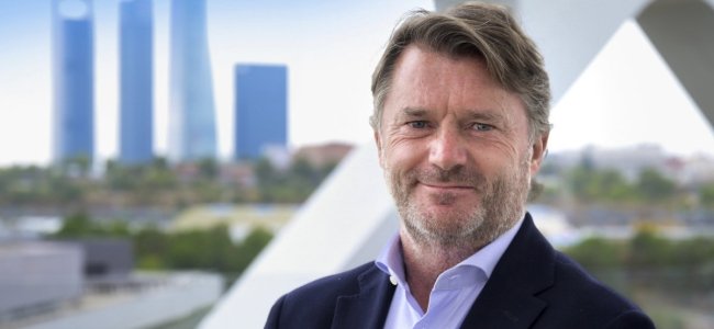 "Tenemos que humanizar la IA": entrevista a Alberto Ruano (Lenovo)