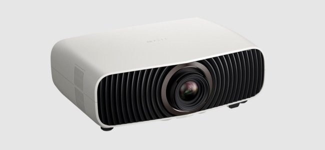 Epson tiene nuevos proyectores 4K: imagen brutal de 500 pulgadas en tu salón, incluso con la luz encendida