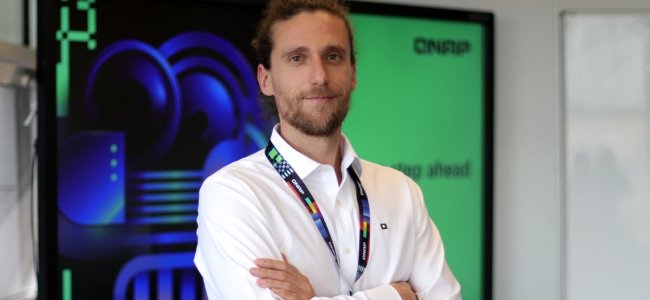 "Con QNAP no se necesita un centro de datos para tener IA soberana en las empresas": entrevista a Adrián Groba