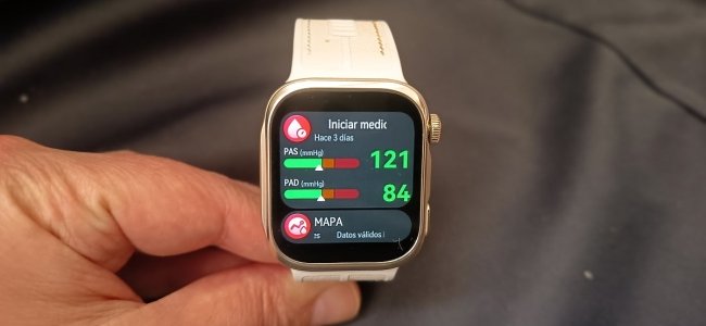 Review: Huawei Watch D3, un tensiómetro de confianza oculto en un reloj deportivo