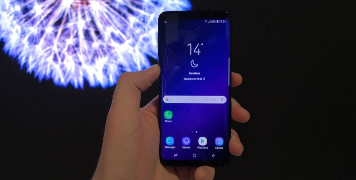 0 Curiosidades
Samsung ya tiene la pantalla de móvil irrompible