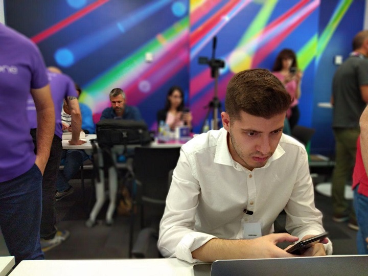 Imagen - Review: Motorola One, buen diseño y Android One para la gama media
