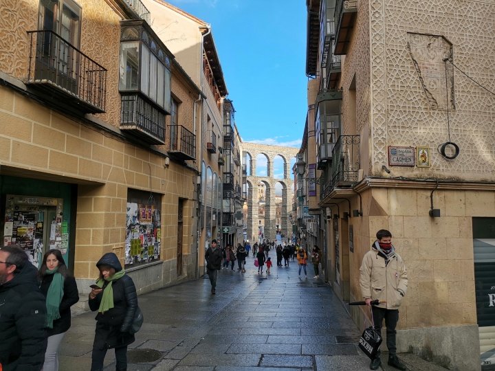 Imagen - Review: Honor View 20, fotos de 48 megapíxeles y cámara selfie incrustada en pantalla