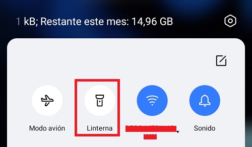 Imagen - Cómo apagar o encender la linterna del móvil