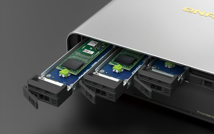 Imagen - QNAP NASbook TBS-h574TX: el nuevo NAS flash para edición multimedia con SSD E1.S