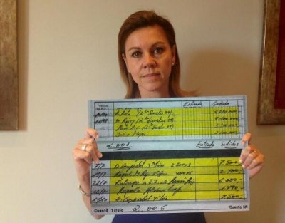 Imagen - Cospedal se convierte en Trending Topic con su cartel en blanco