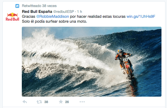 Imagen - Robbie Maddison, el motorista que surfea con su moto se hace viral