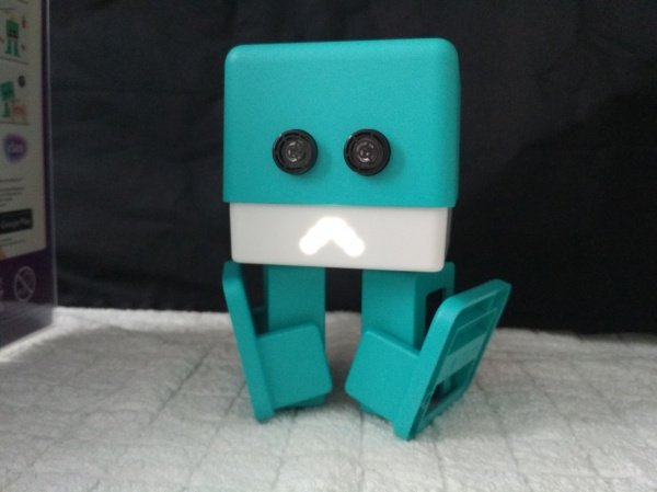 Imagen - Probamos Zowi, el juguete inteligente de bq