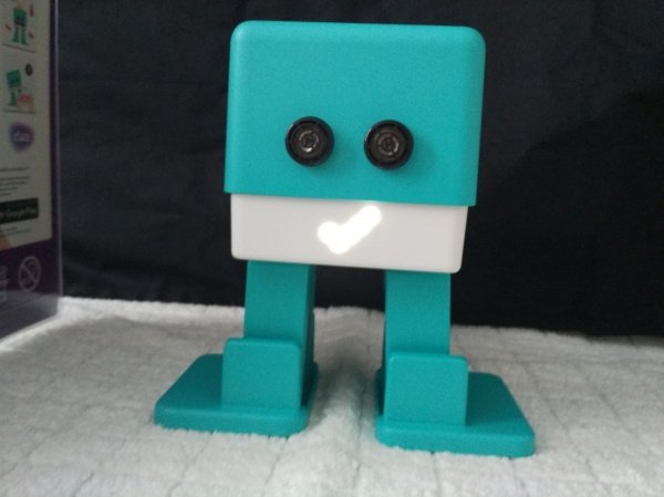 Imagen - Probamos Zowi, el juguete inteligente de bq