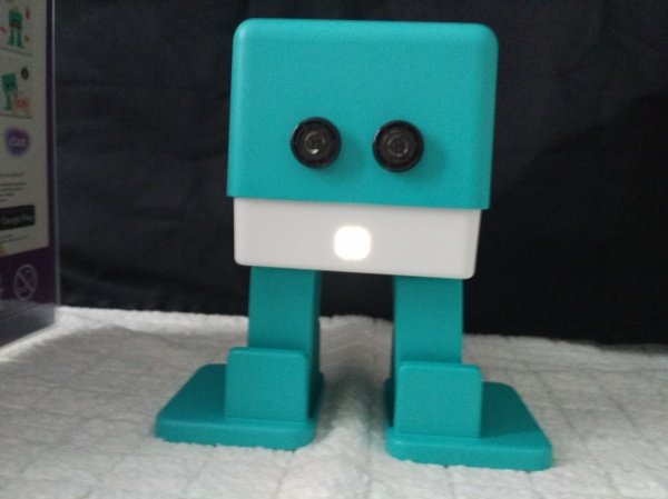 Imagen - Probamos Zowi, el juguete inteligente de bq